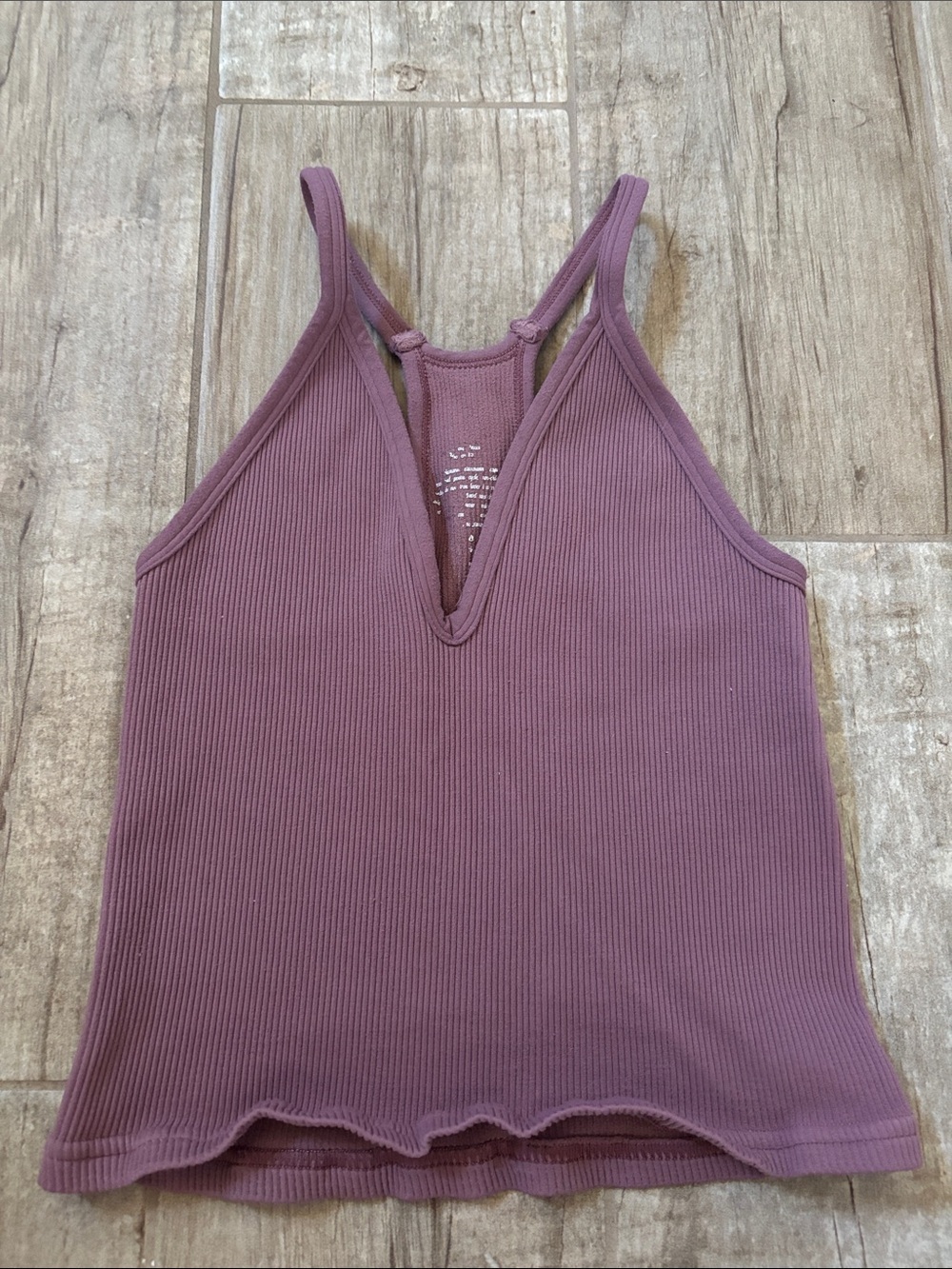 SET ACTIVE Sculptflex Ribbed V Neck Top- Mauve